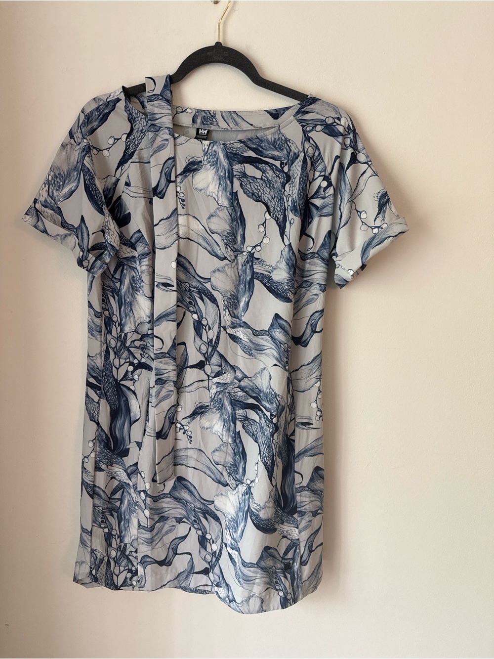 Helly Hansen Women's Printed T-shirt Dress with Pockets and Belt